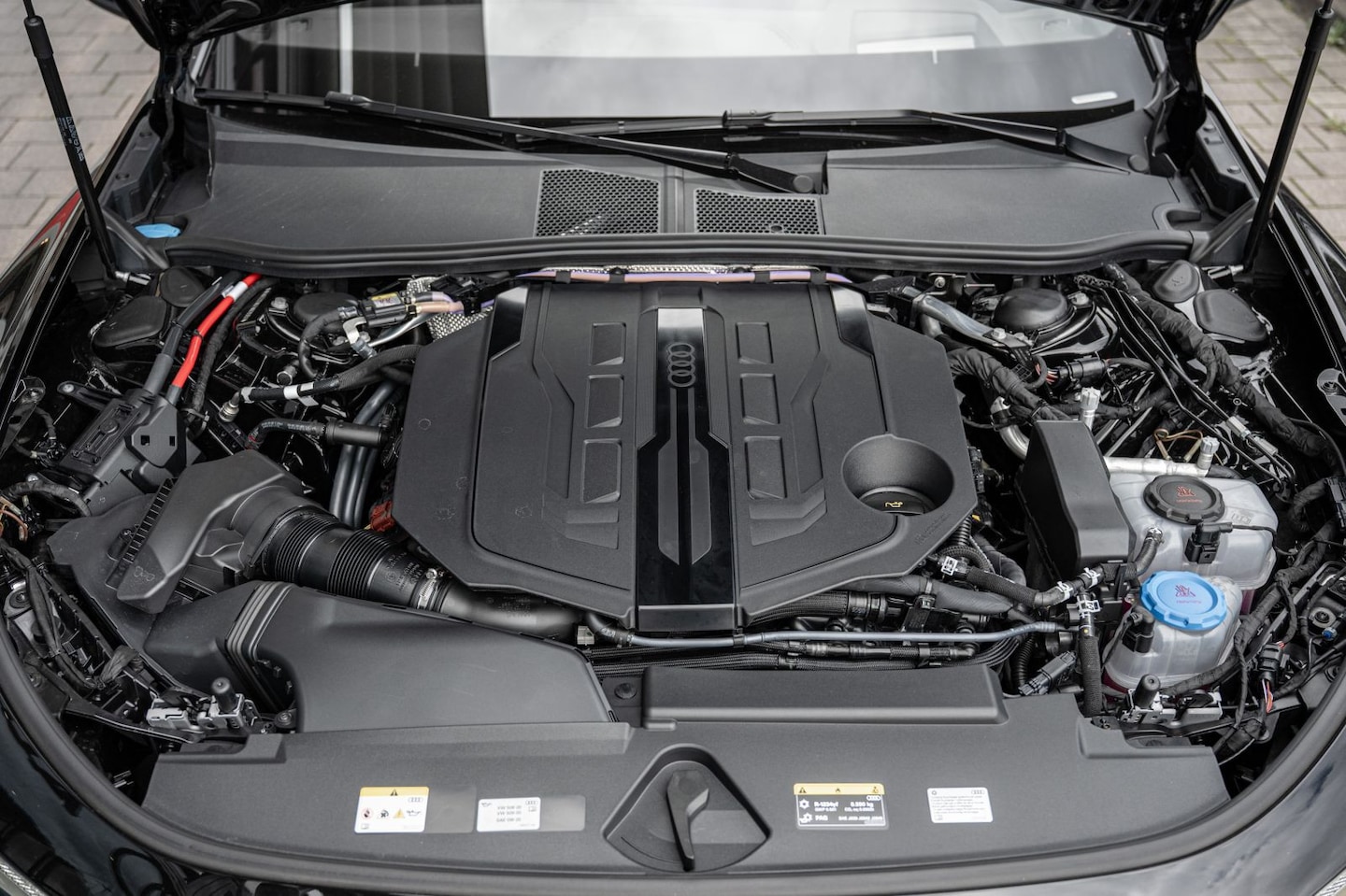 Bild über Audi A6 Avant edition one TFSI quattro 270 kW S tronic - für weitere Informationen kontaktieren Sie den Audi Partner