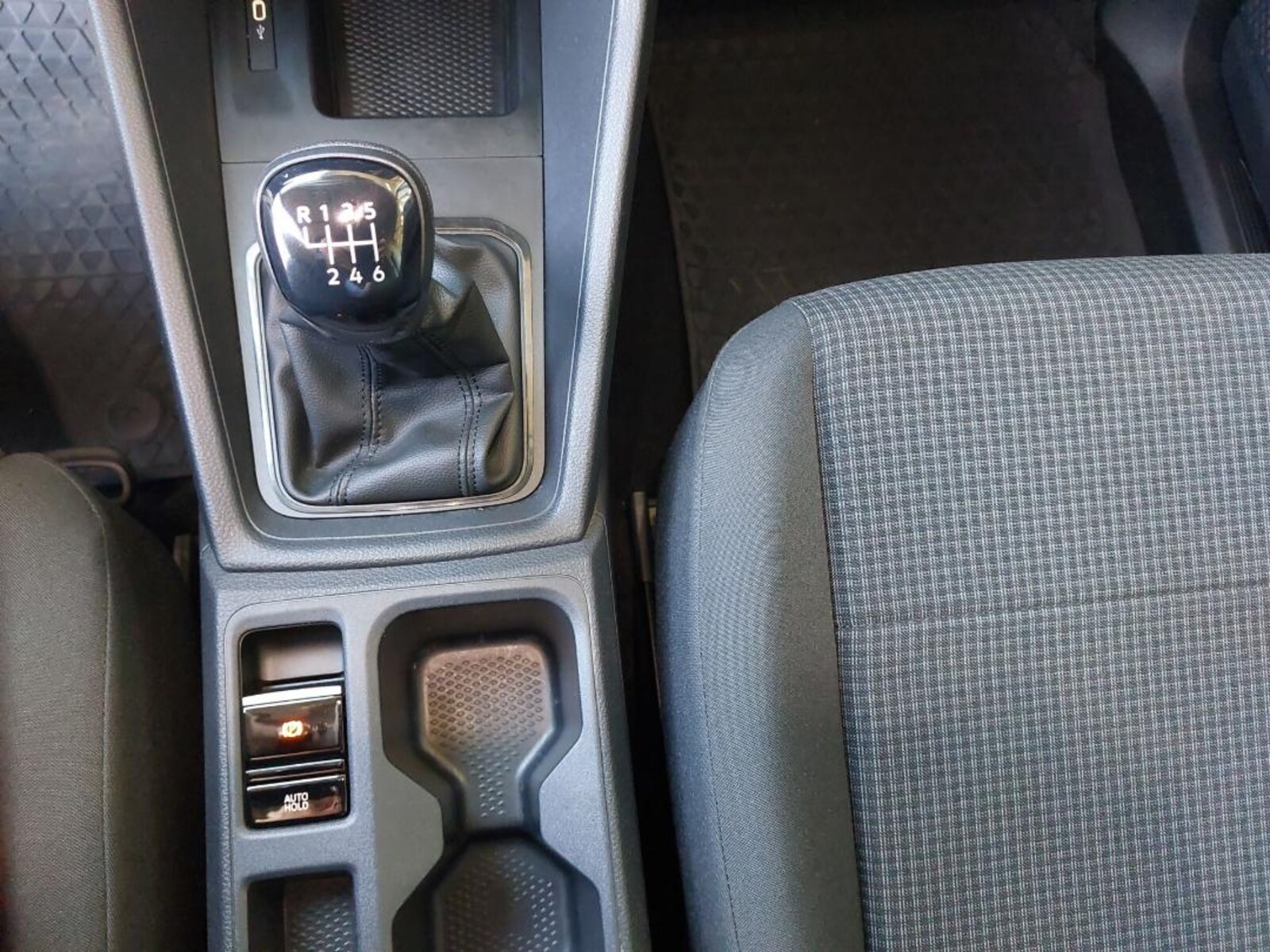 Volkswagen Caddy Maxi Cargo – Bild 13