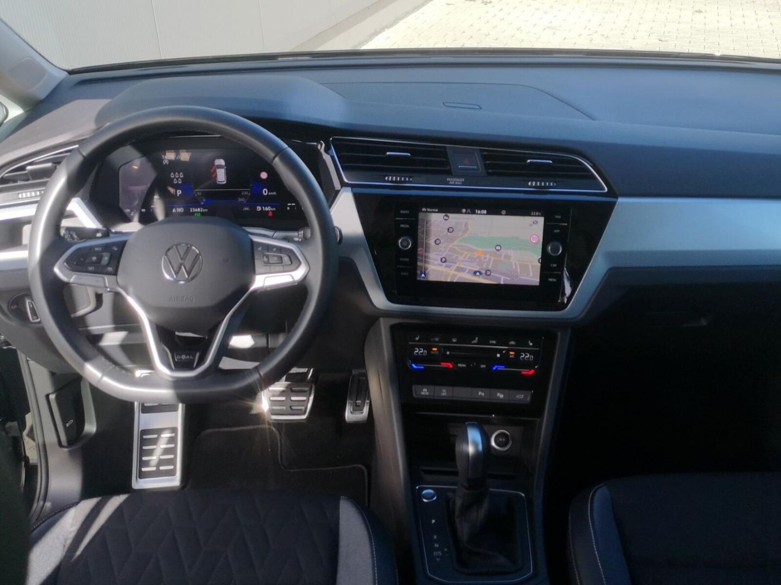 Volkswagen Touran – Bild 7