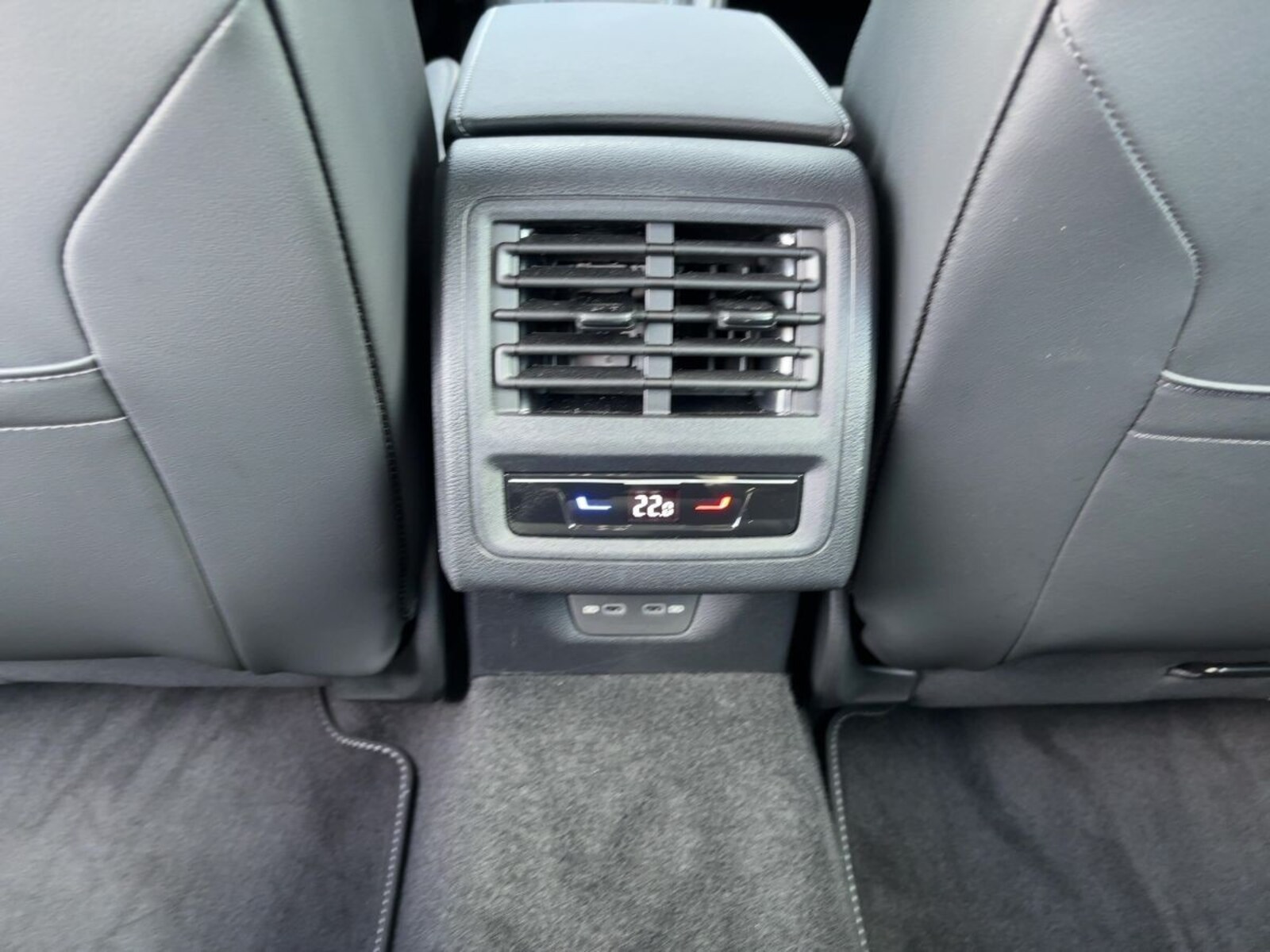 Volkswagen Golf Variant – Bild 24