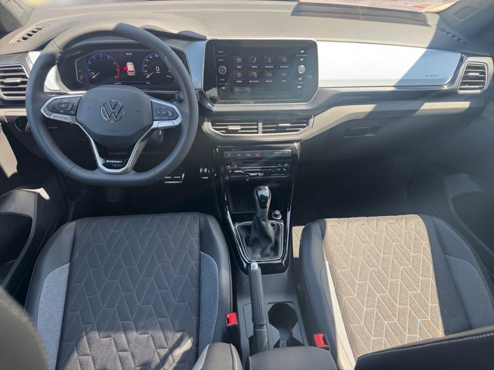 Volkswagen T-Cross – Bild 11