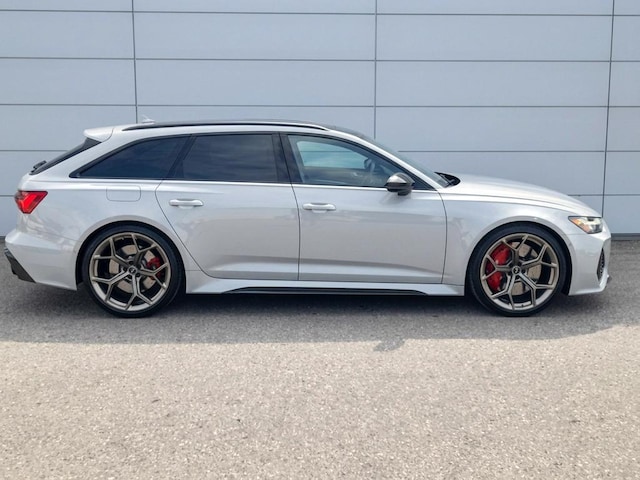 2026 Audi RS6 Avant performance