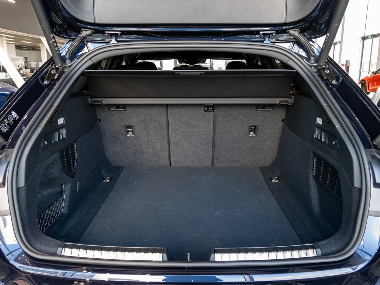 Bild über Audi A5 Avant TDI quattro 150 kW S tronic - für weitere Informationen kontaktieren Sie den Audi Partner
