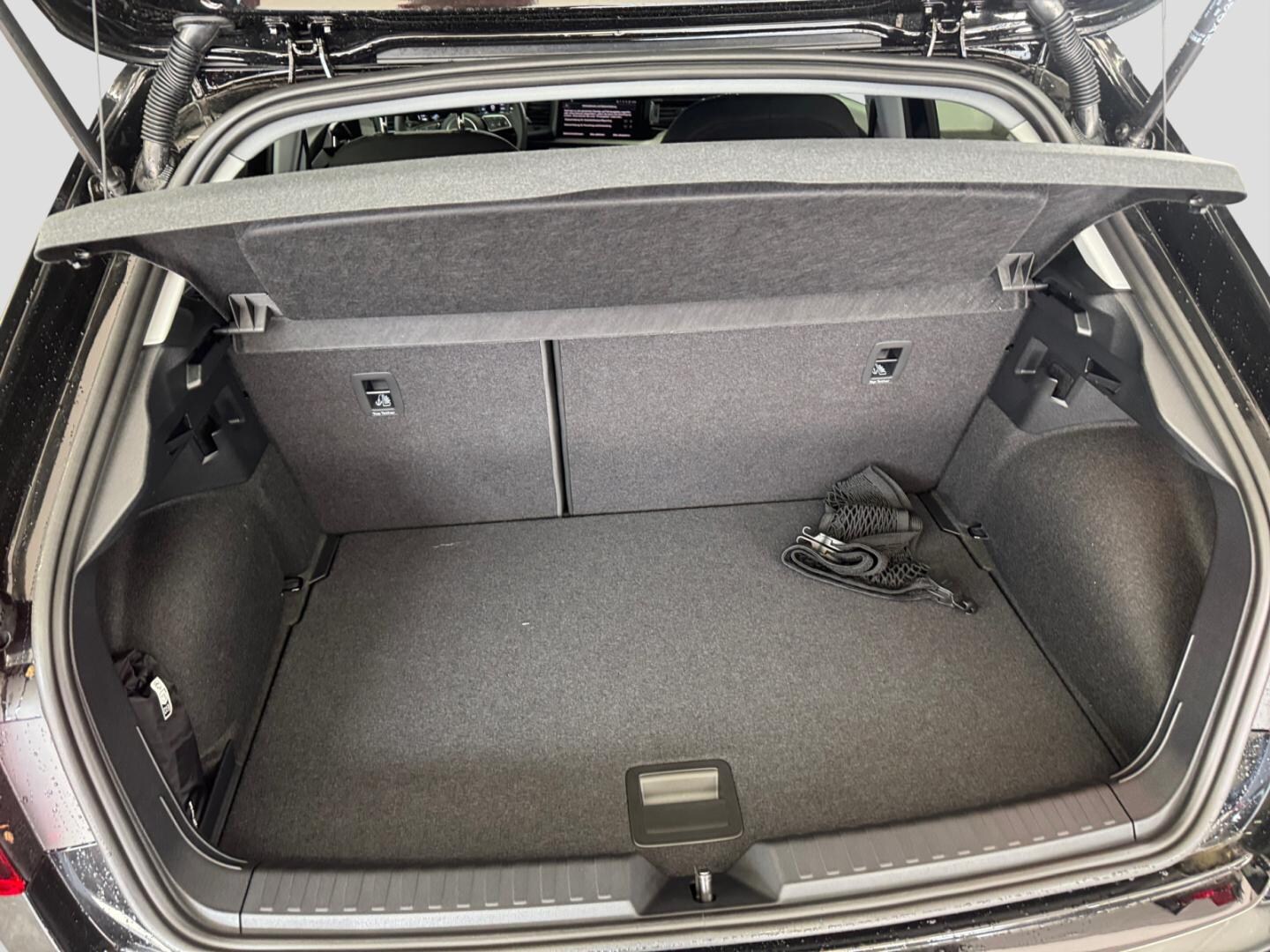 Bild über Audi A1 Sportback advanced 30 TFSI Schaltgetriebe - für weitere Informationen kontaktieren Sie den Audi Partner