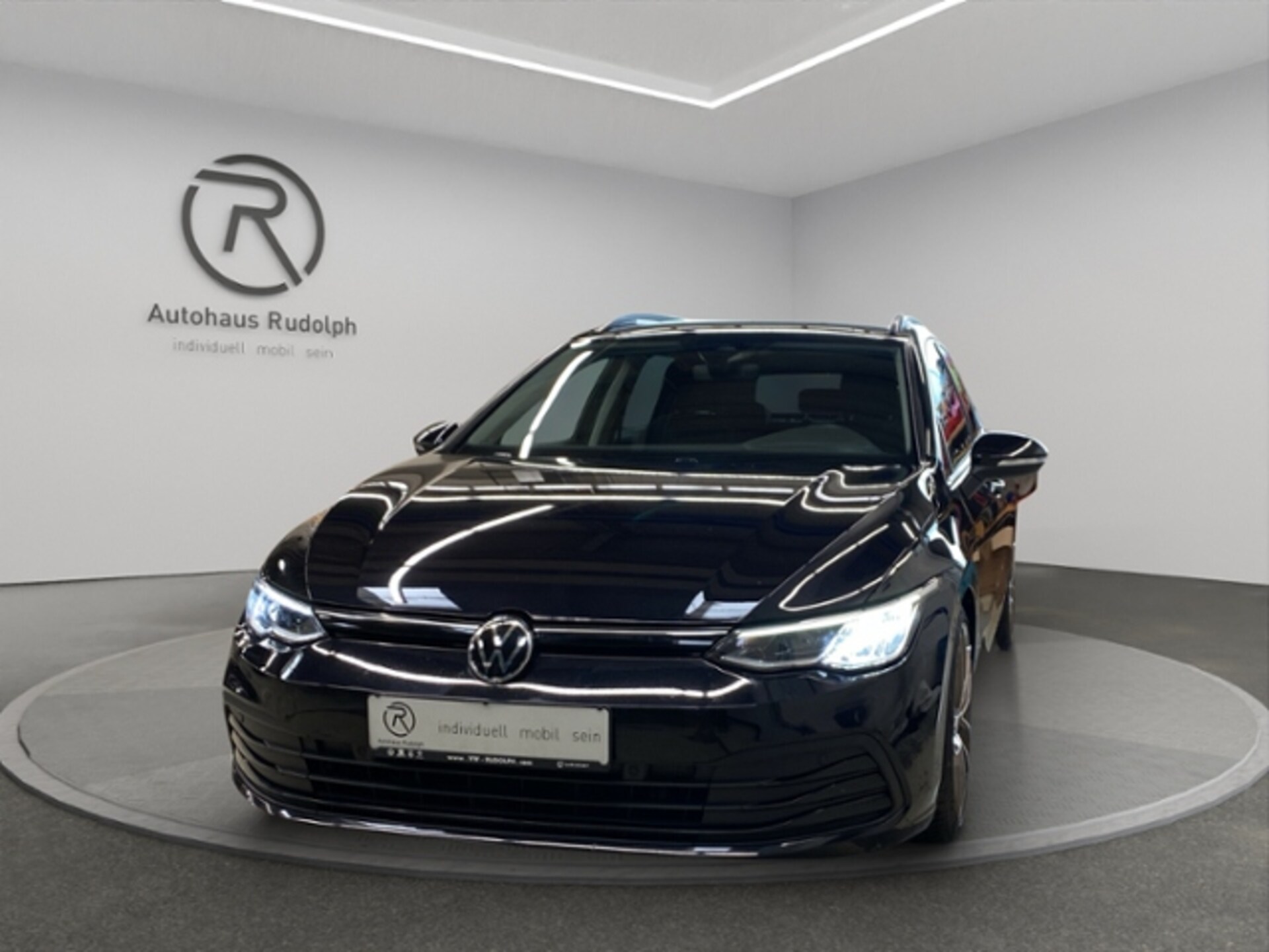 Volkswagen Golf Variant Life
