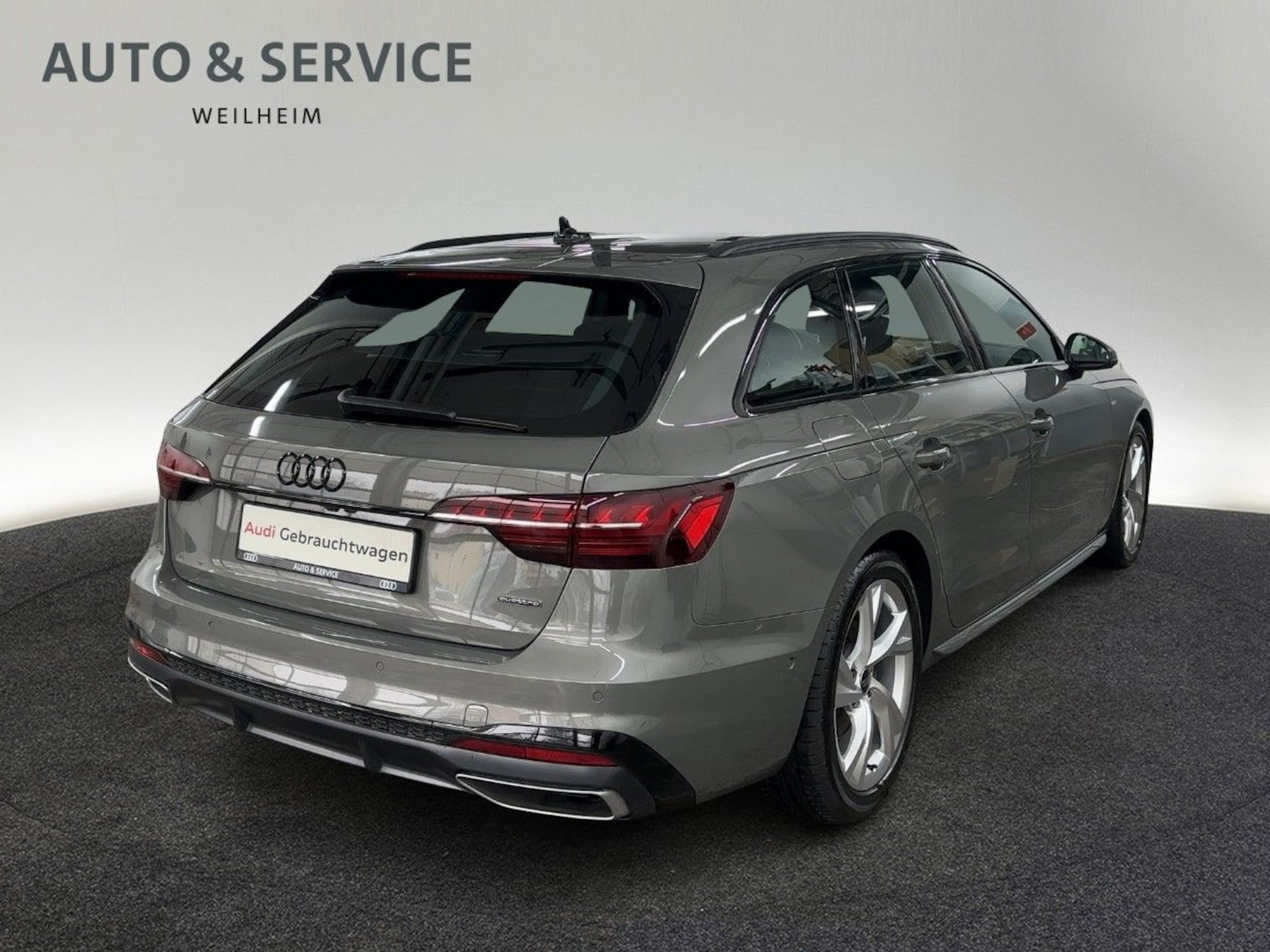 Audi A4 Avant S line