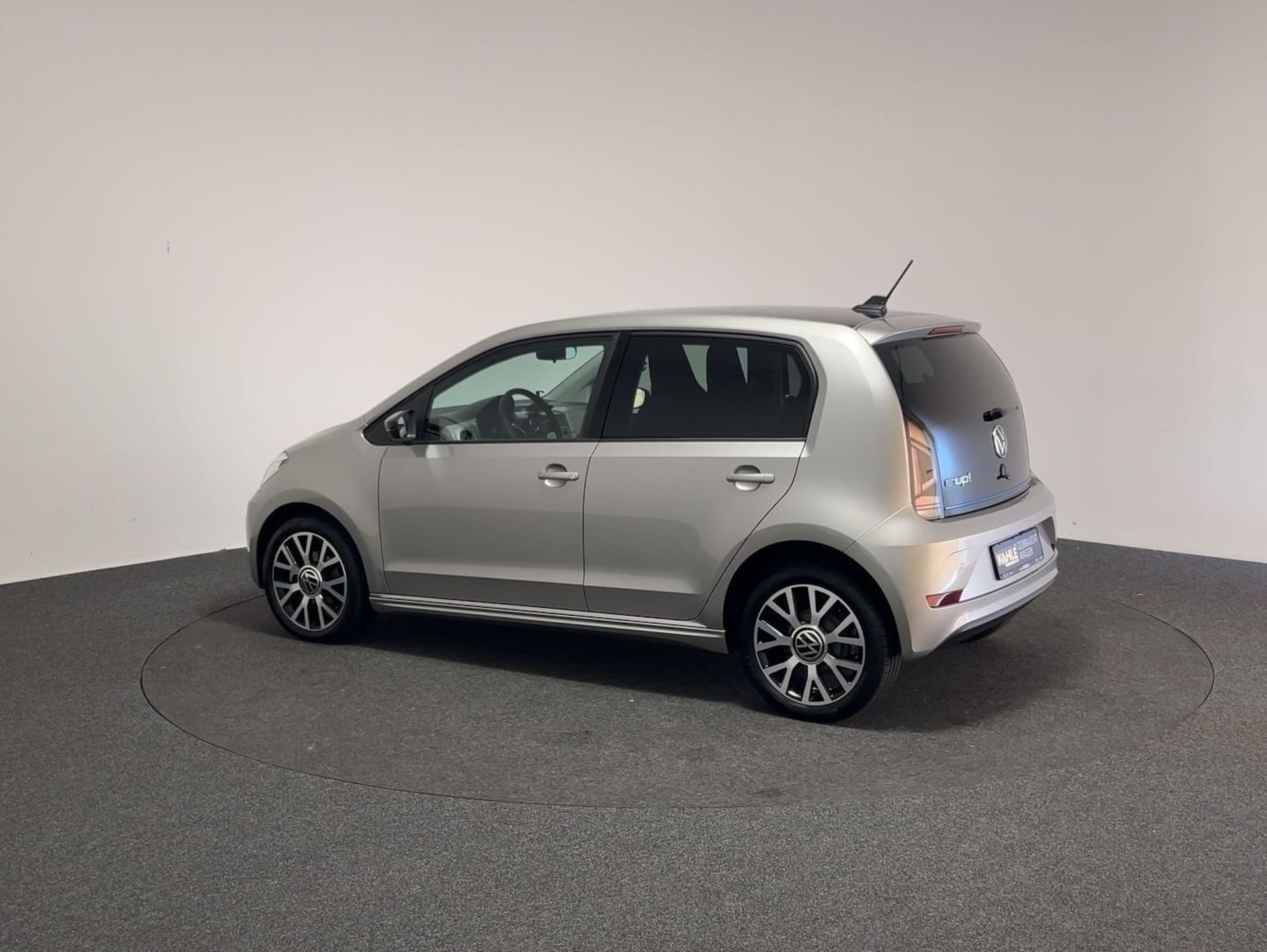 Volkswagen e-up! Style "Plus"