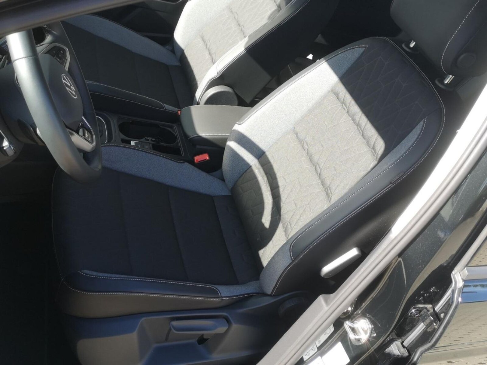 Volkswagen Touran – Bild 17
