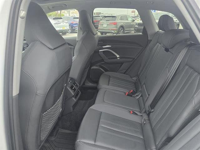 2025 Audi Q5 Prestige - Photo 11