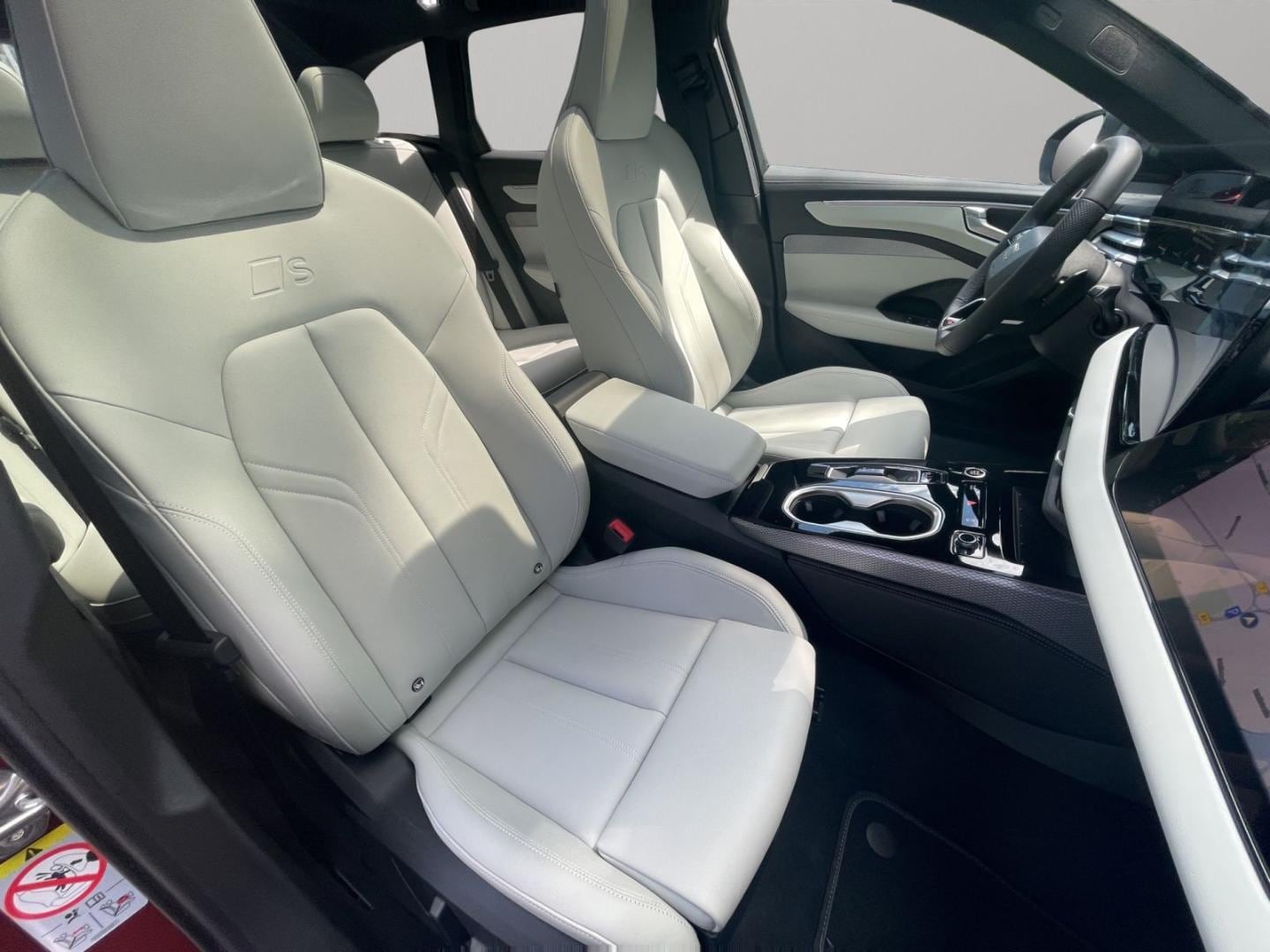 Bild über Audi A6 Avant TDI quattro 150 kW S tronic - für weitere Informationen kontaktieren Sie den Audi Partner