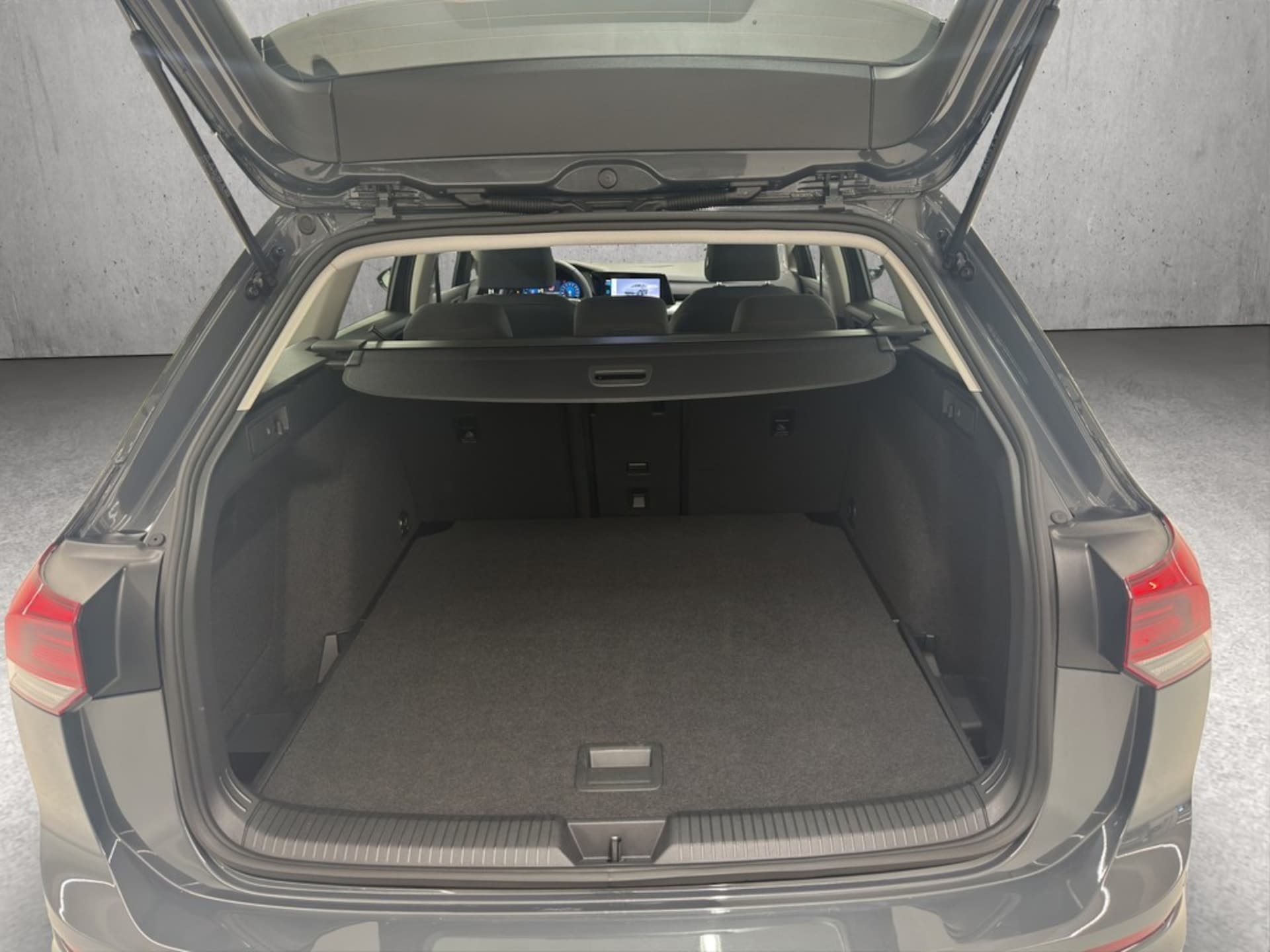 Volkswagen Golf Variant Life