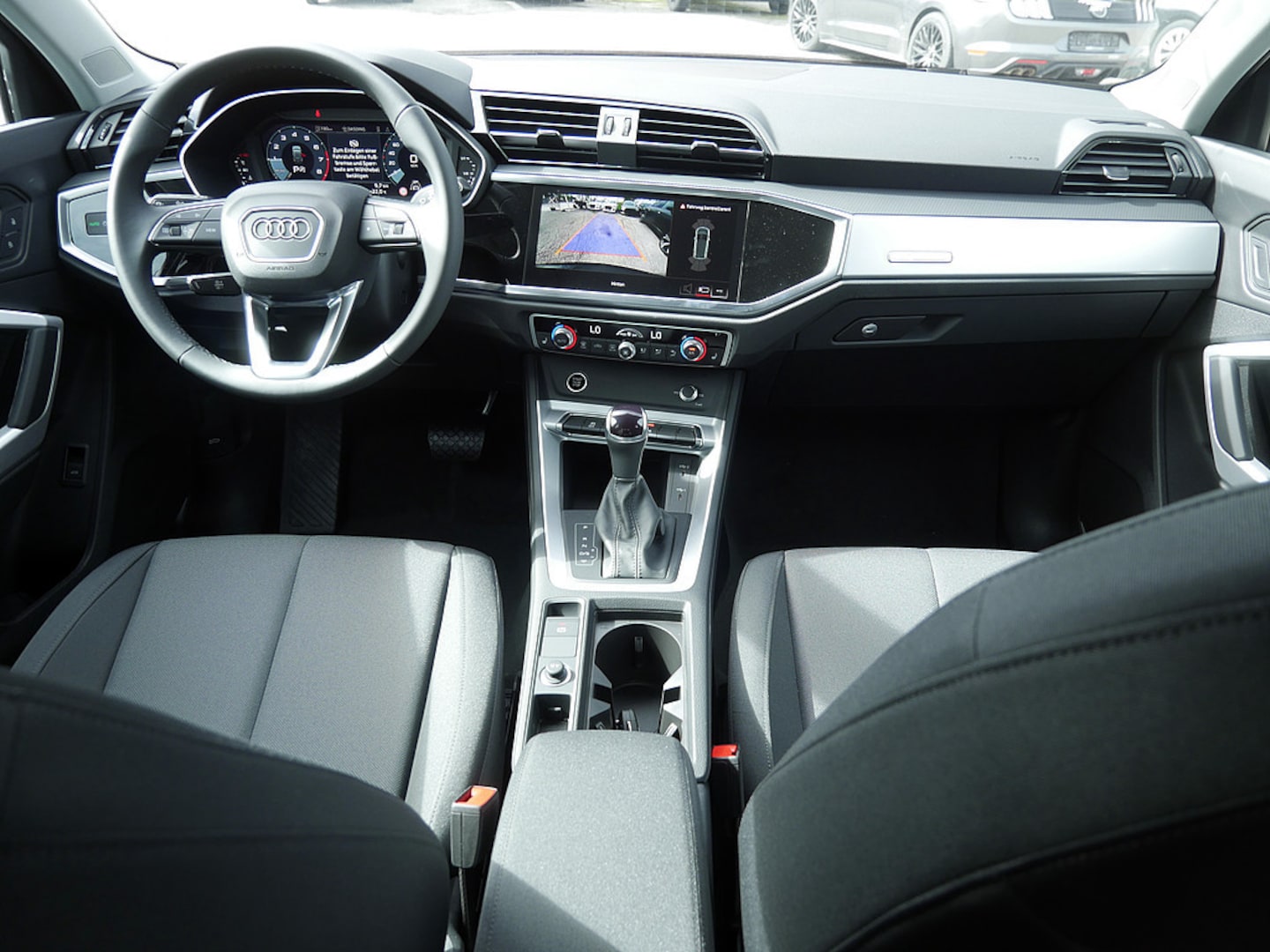 Bild über Audi Q3 TFSI 110 kW S tronic - für weitere Informationen kontaktieren Sie den Audi Partner