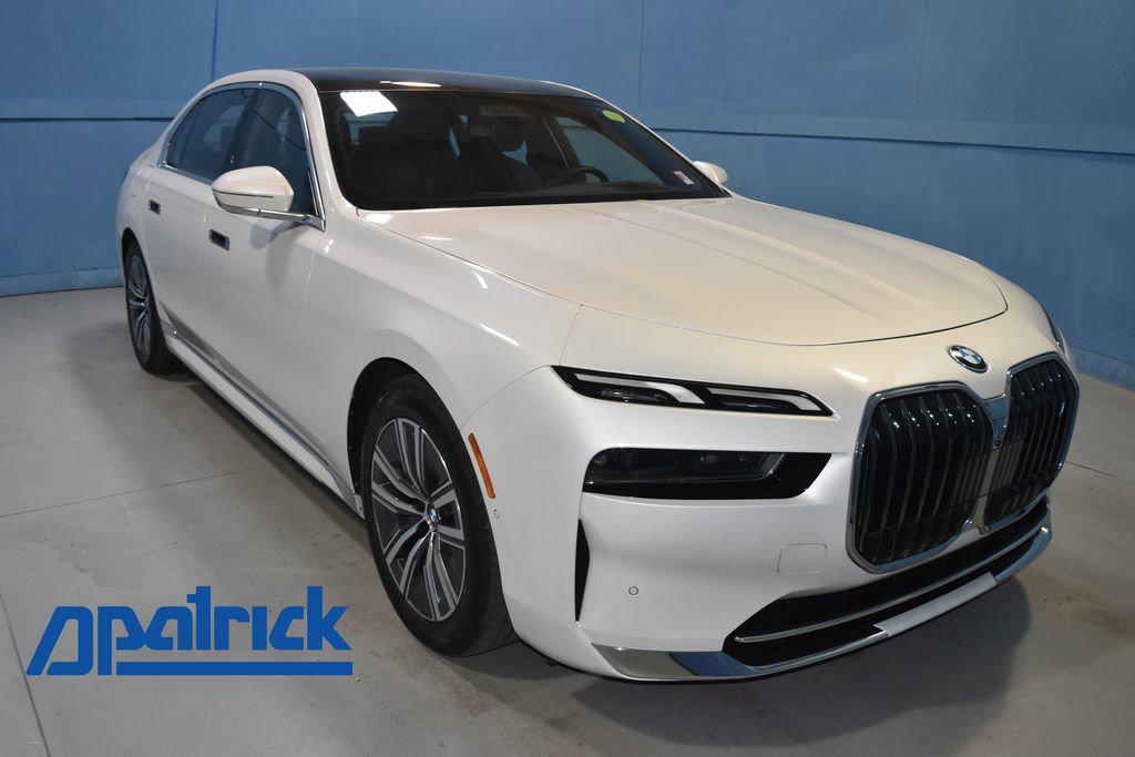 2024 BMW i7 eDrive50's photo