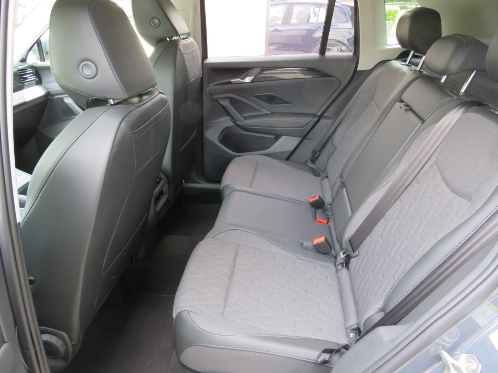 Volkswagen Tiguan – Bild 7
