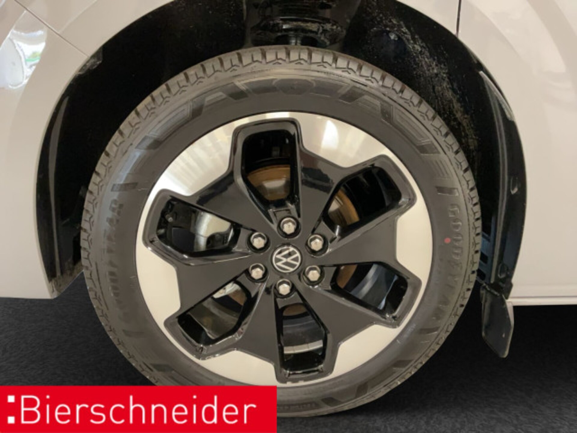 Volkswagen e-Caravelle Langer Radstand Life