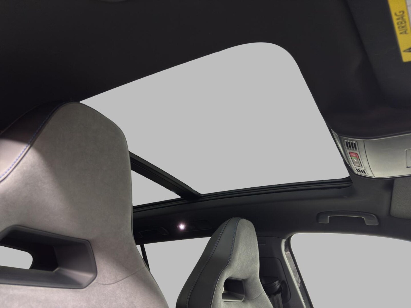 Volkswagen Tiguan – Bild 17