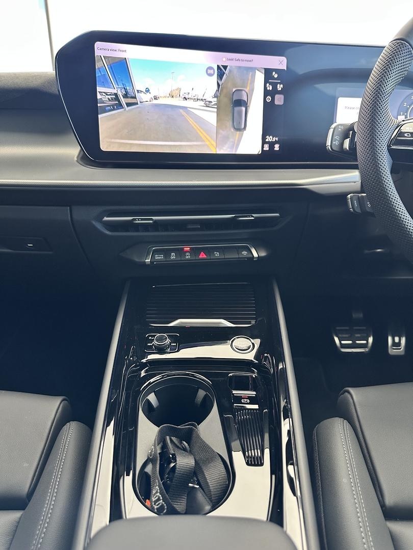 Image about Audi Q3 SUV TFSI quattro 195 kW