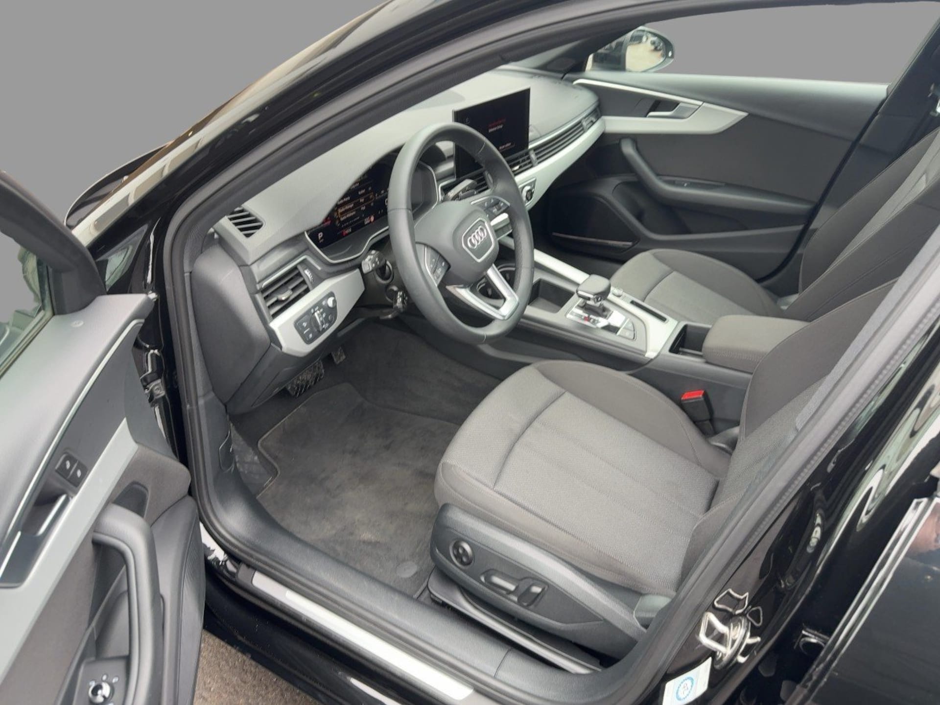 Audi A4 Limousine