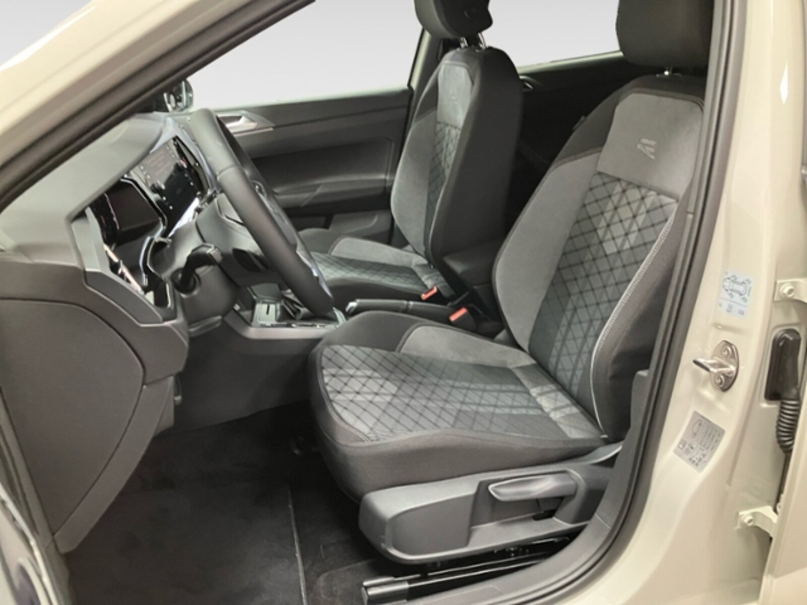 Volkswagen Polo – Bild 8