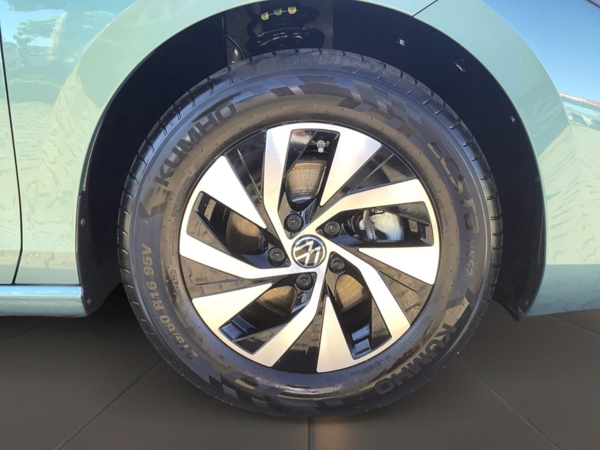 Volkswagen Passat Business