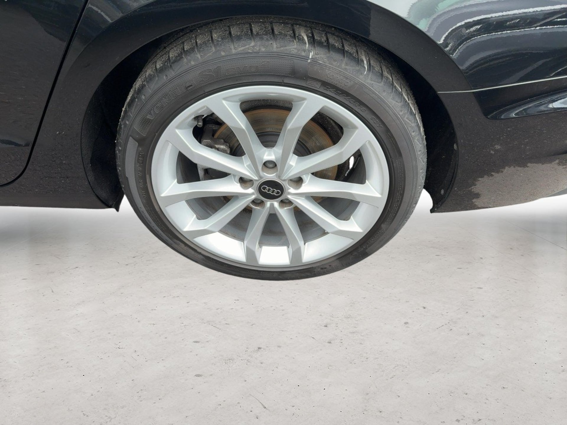 Audi A4 Limousine