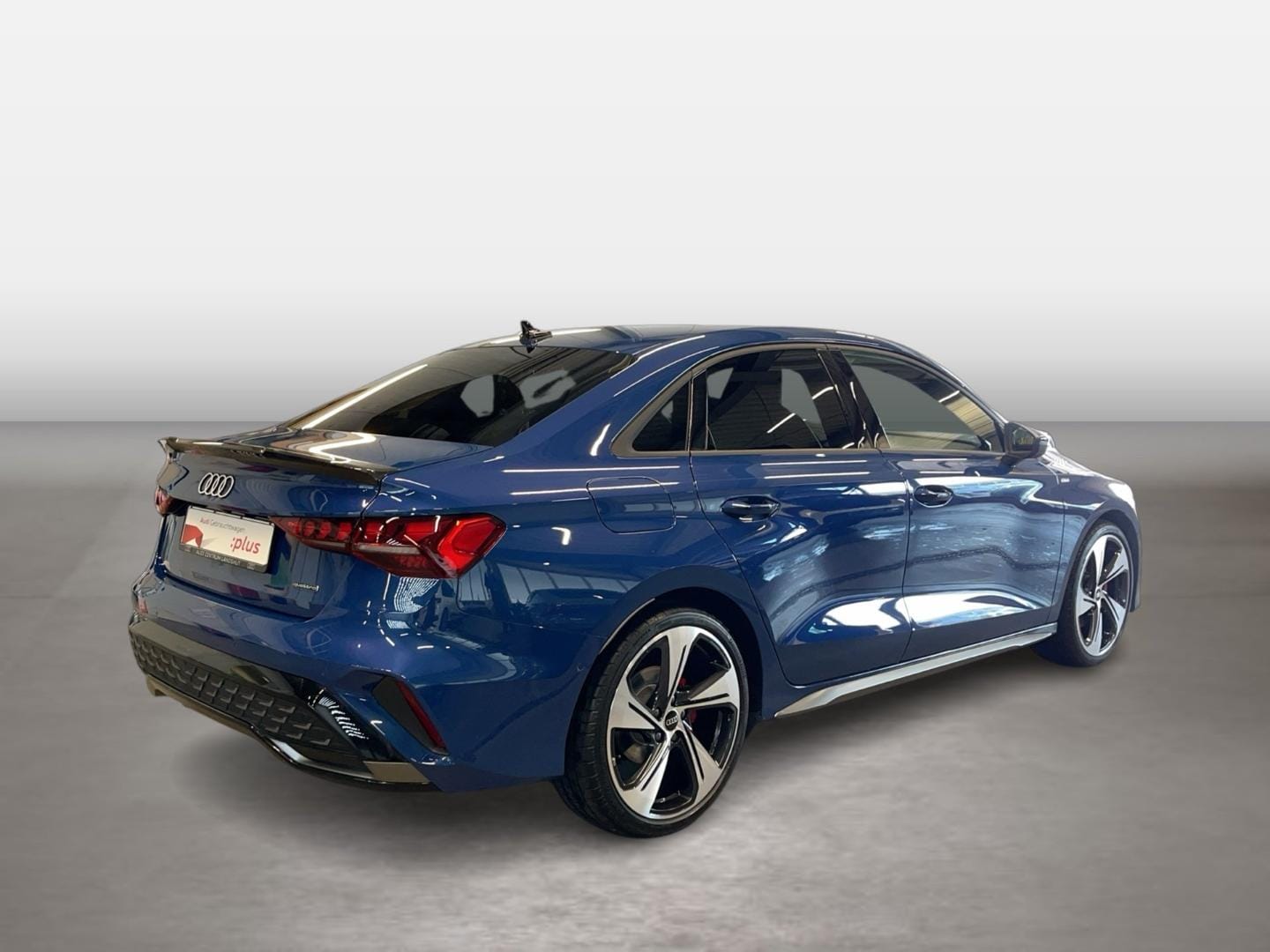 Bild über Audi A3 Limousine TFSI quattro S tronic - für weitere Informationen kontaktieren Sie den Audi Partner