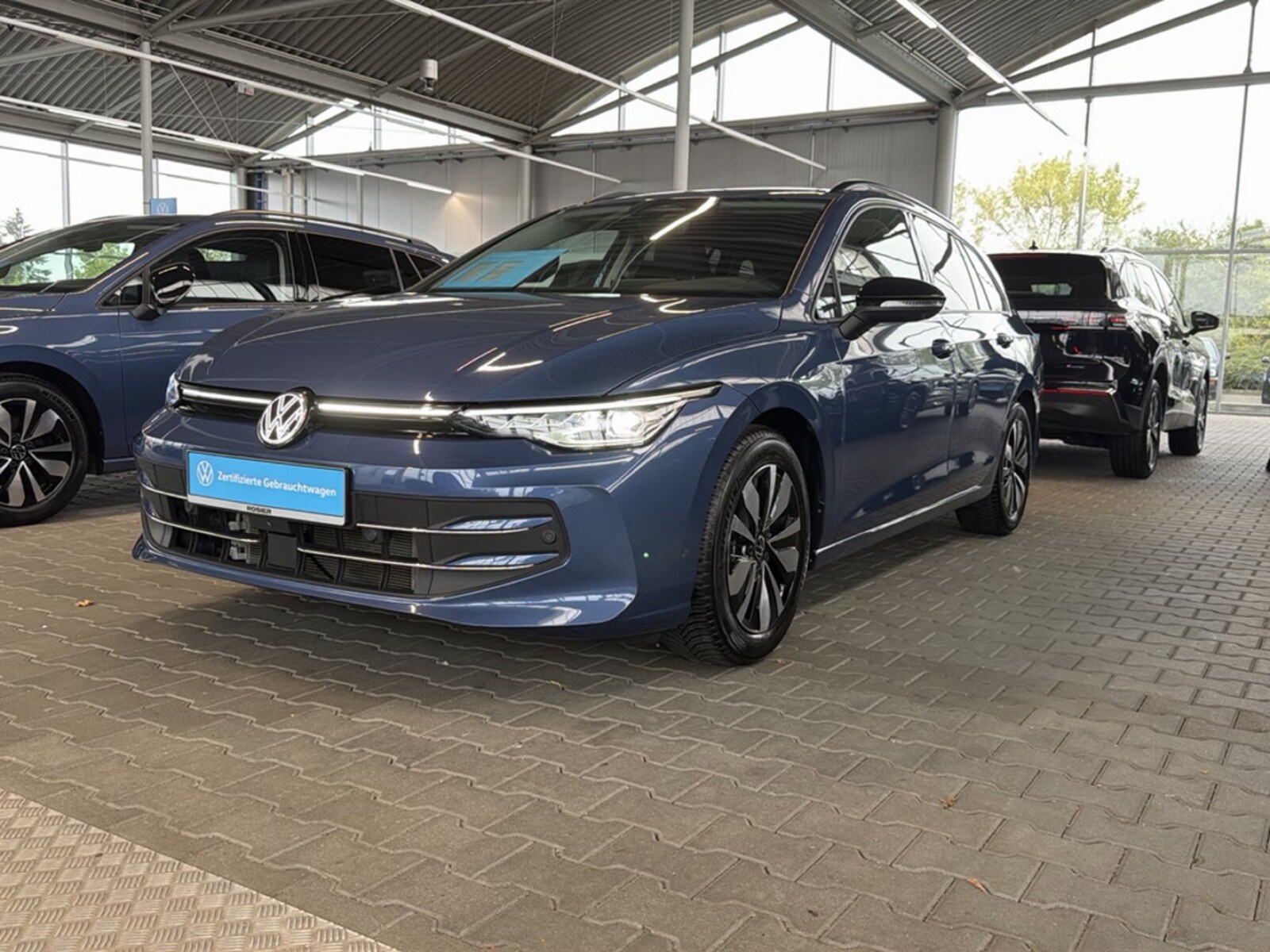 Volkswagen Golf Variant – Bild 2