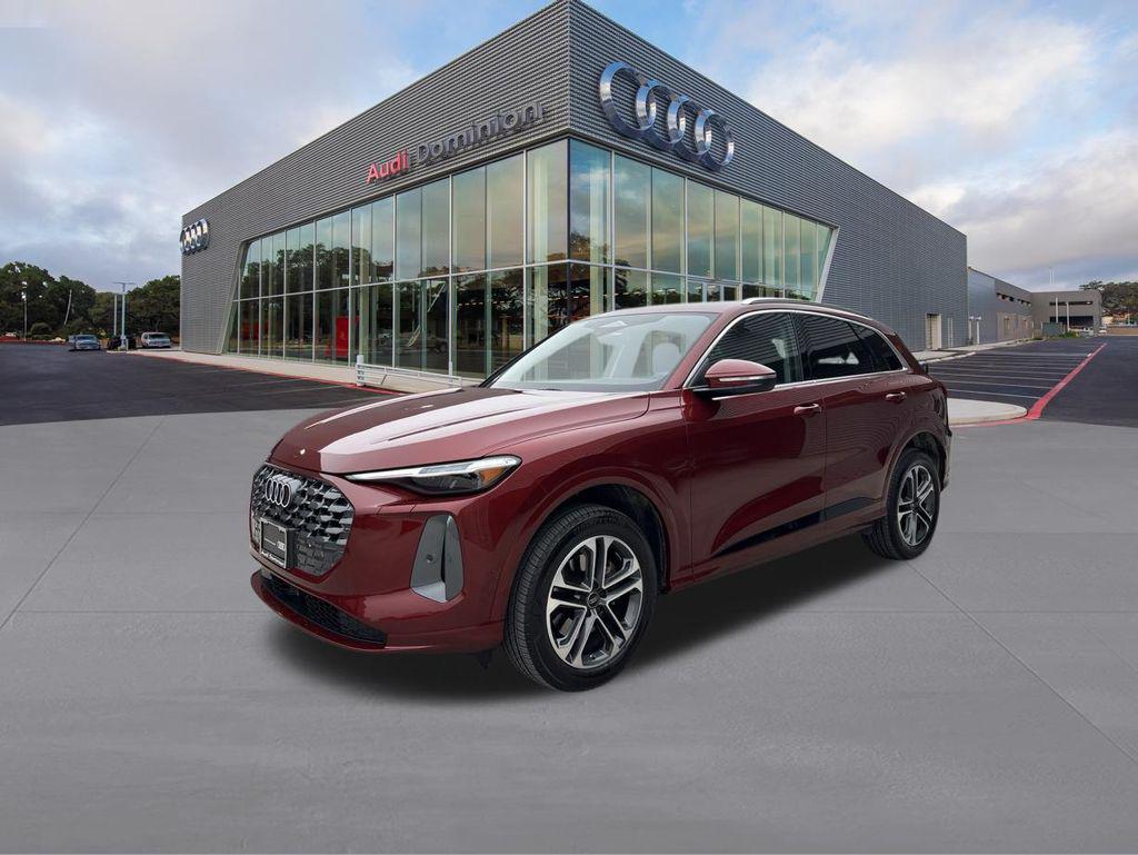 2025 Audi Q5 Premium Plus quattro's photo