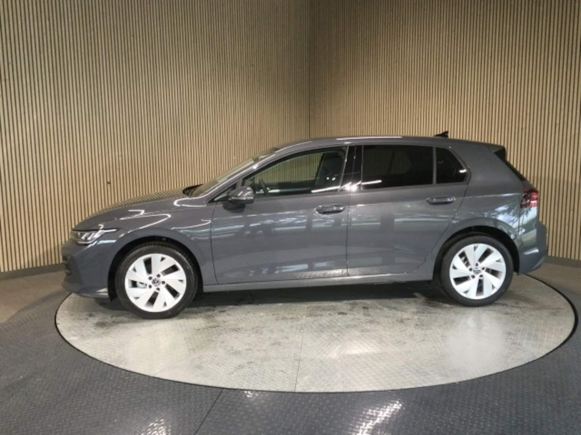 Volkswagen Golf Life