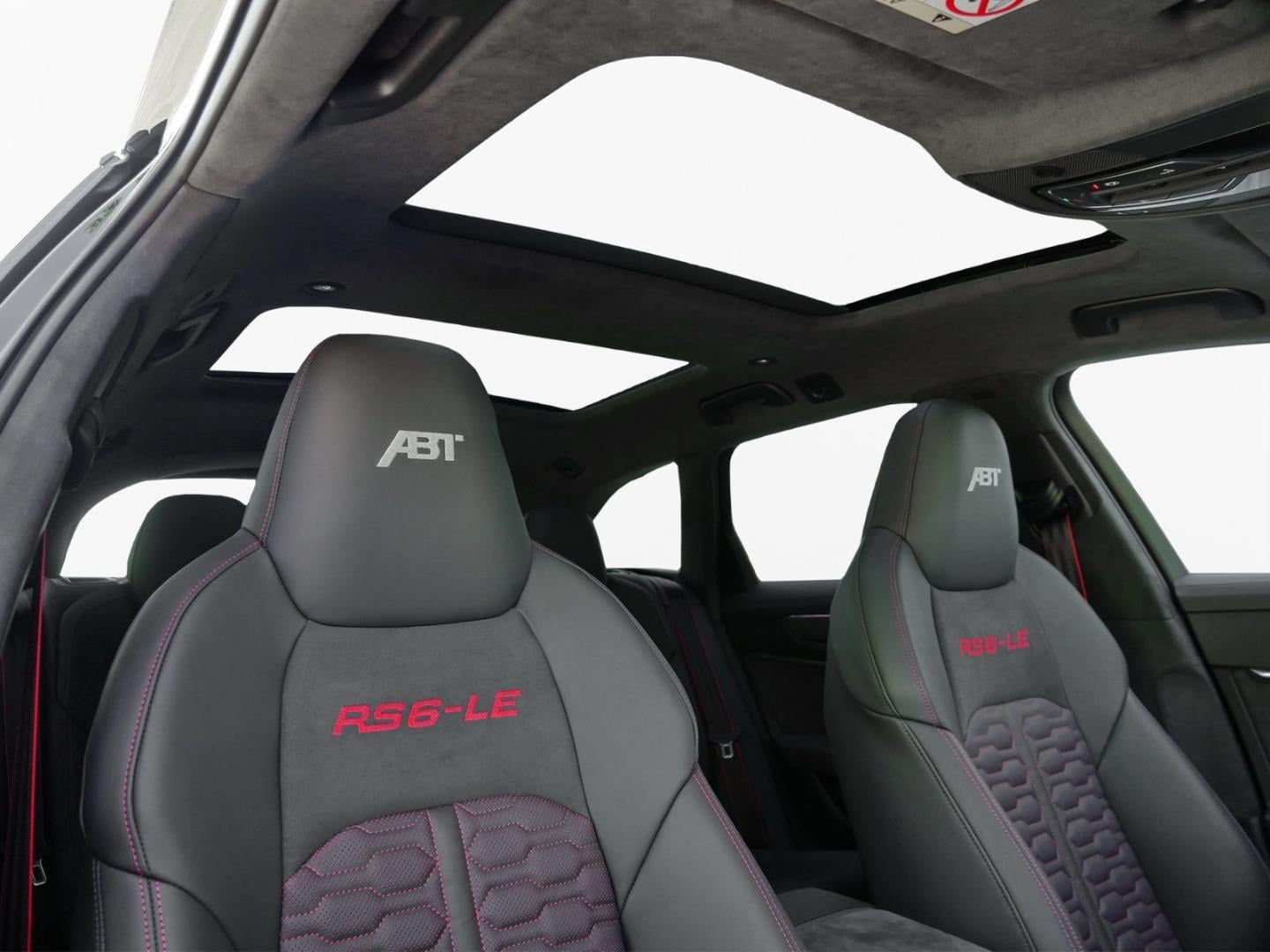 Bild über Audi RS 6 Avant performance quattro tiptronic - für weitere Informationen kontaktieren Sie den Audi Partner