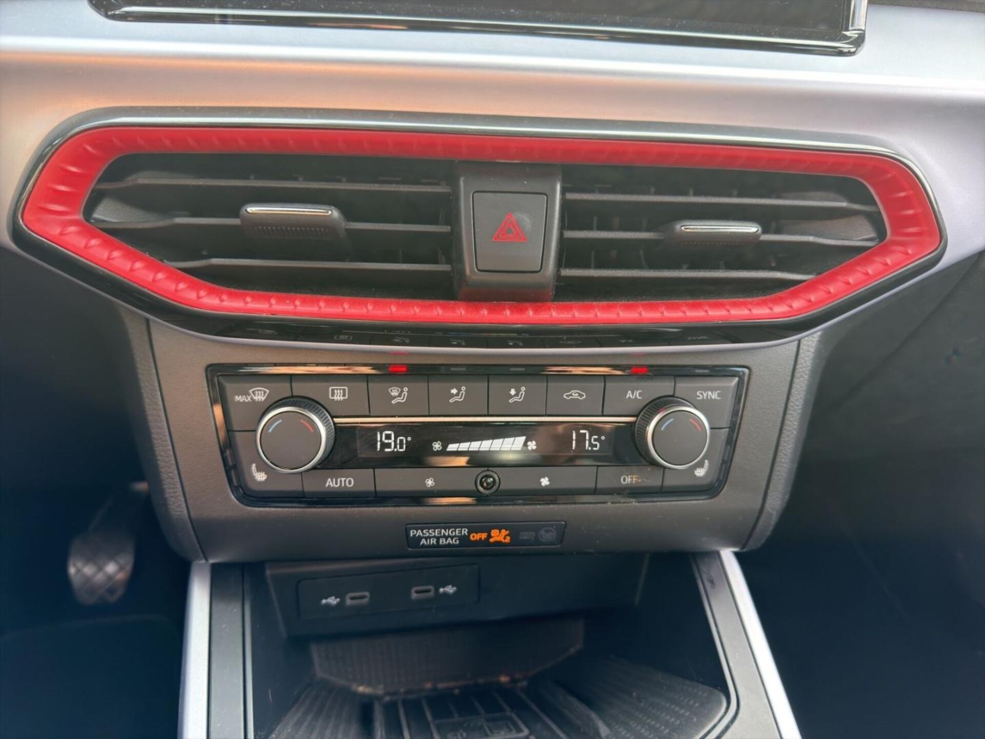 SEAT Arona FR