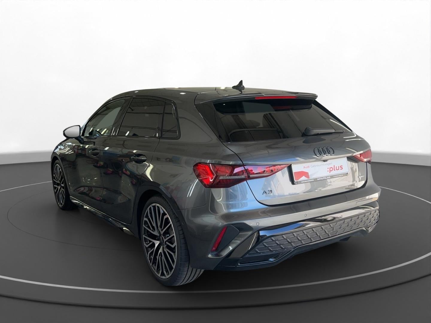 Bild über Audi A3 Sportback TFSI quattro S tronic - für weitere Informationen kontaktieren Sie den Audi Partner