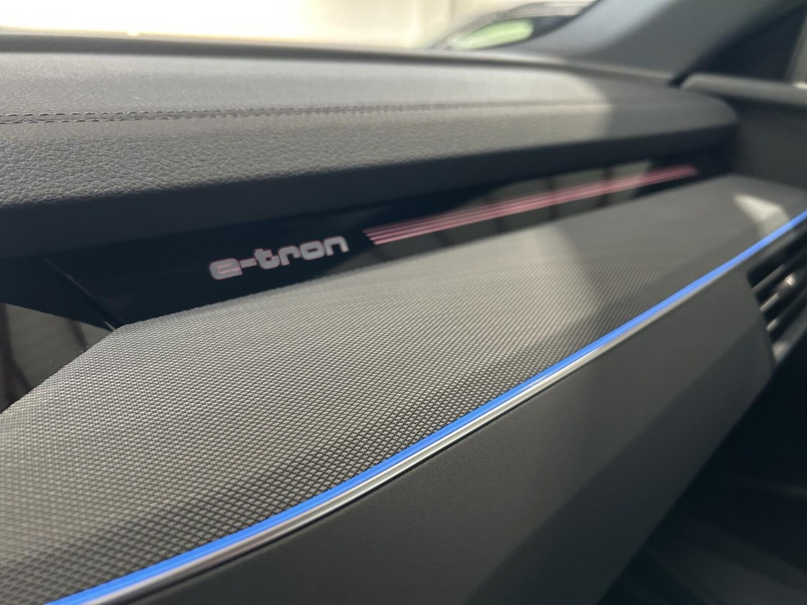 Audi Q8 Sportback e-tron – Bild 21