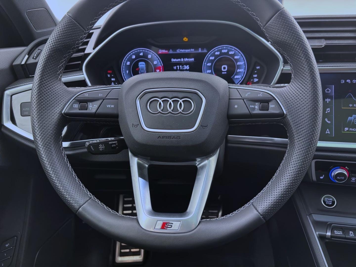 Bild über Audi Q3 TFSI 110 kW S tronic - für weitere Informationen kontaktieren Sie den Audi Partner