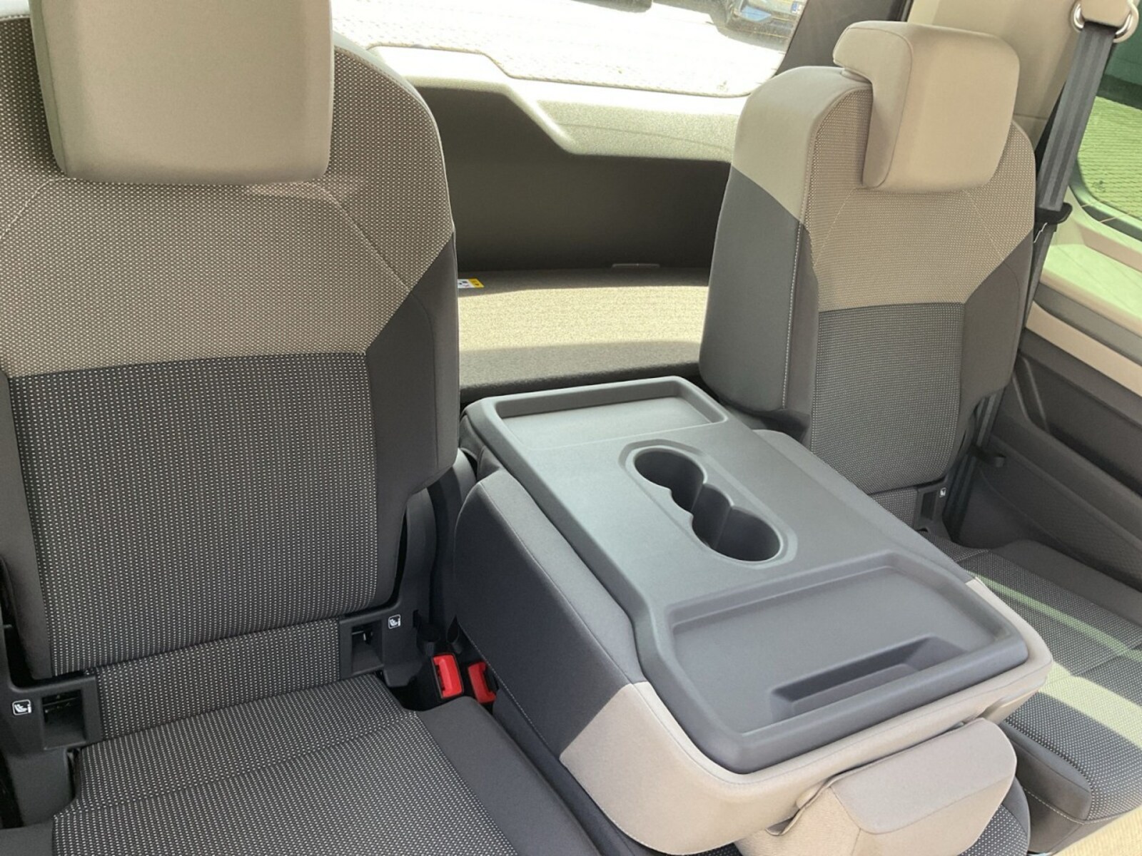 Volkswagen Multivan – Bild 15