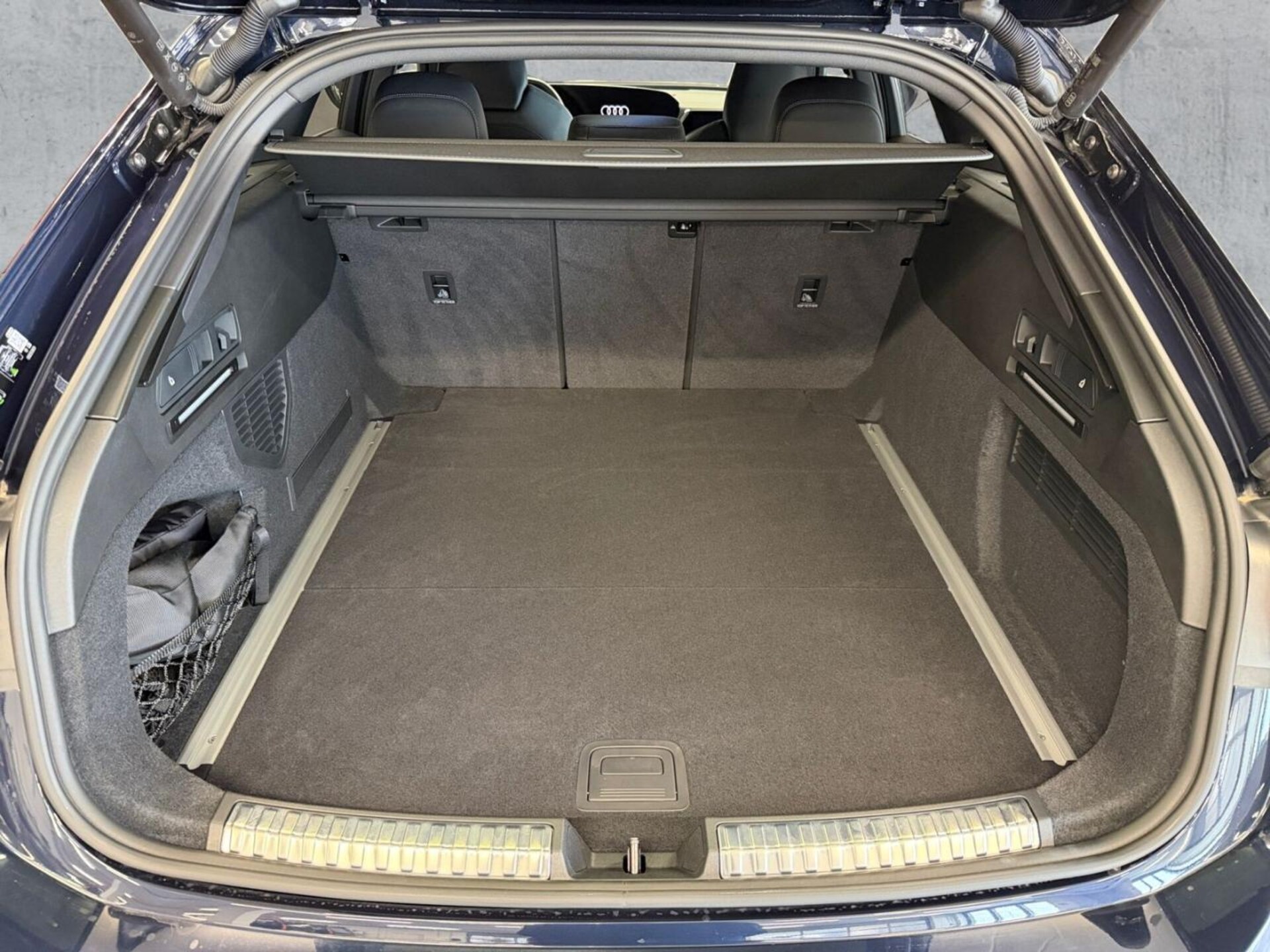 Audi A6 Avant edition one