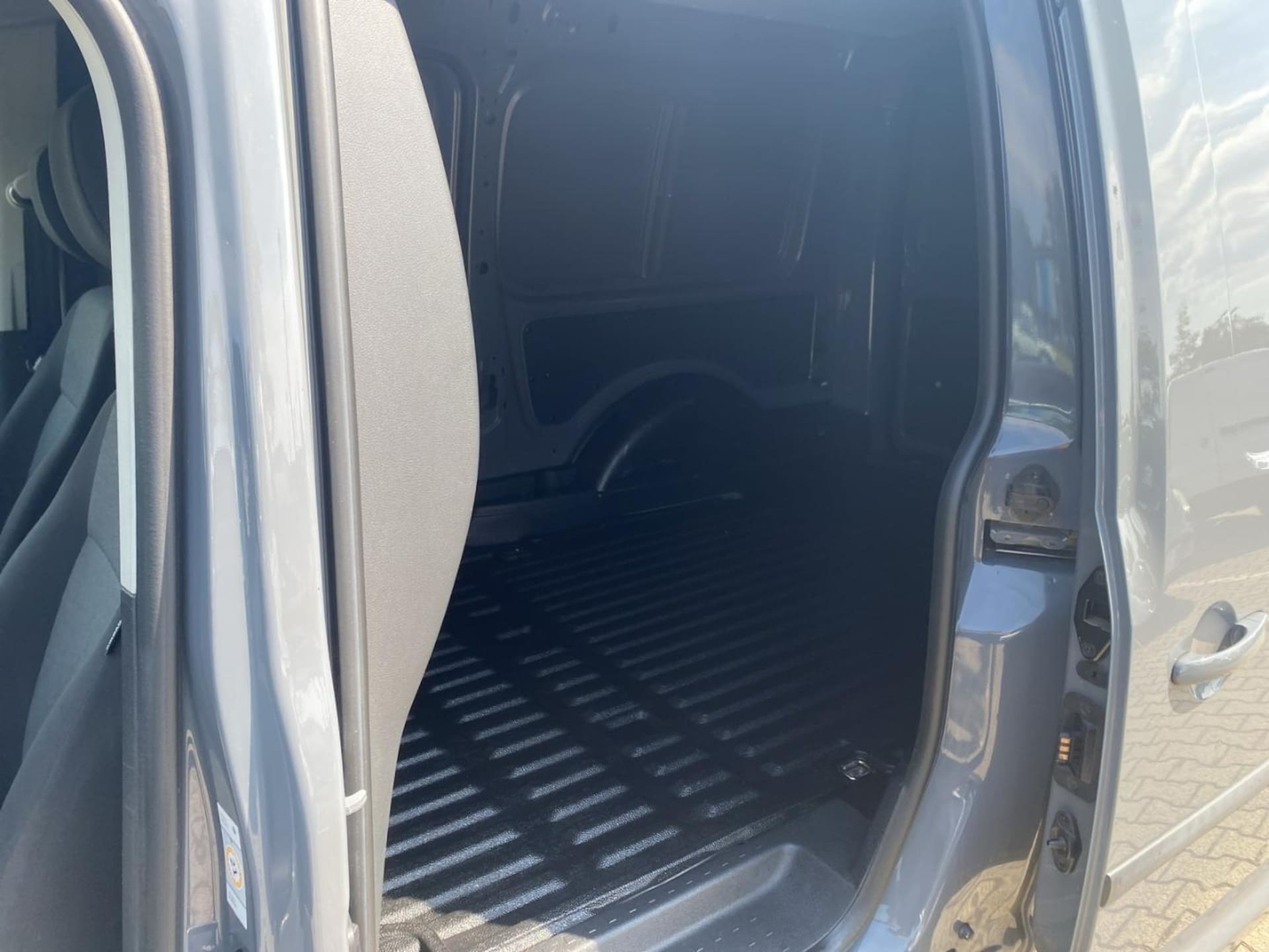 Volkswagen Caddy Maxi Kasten Basis-Modell