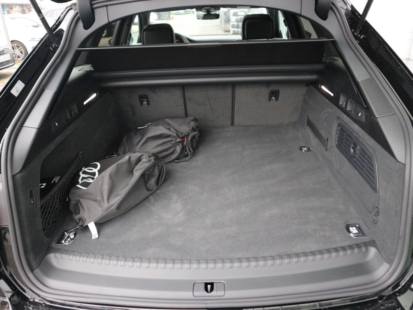 Bild über Audi A6 Avant TFSI e S line 55 TFSI e quattro S tronic - für weitere Informationen kontaktieren Sie den Audi Partner
