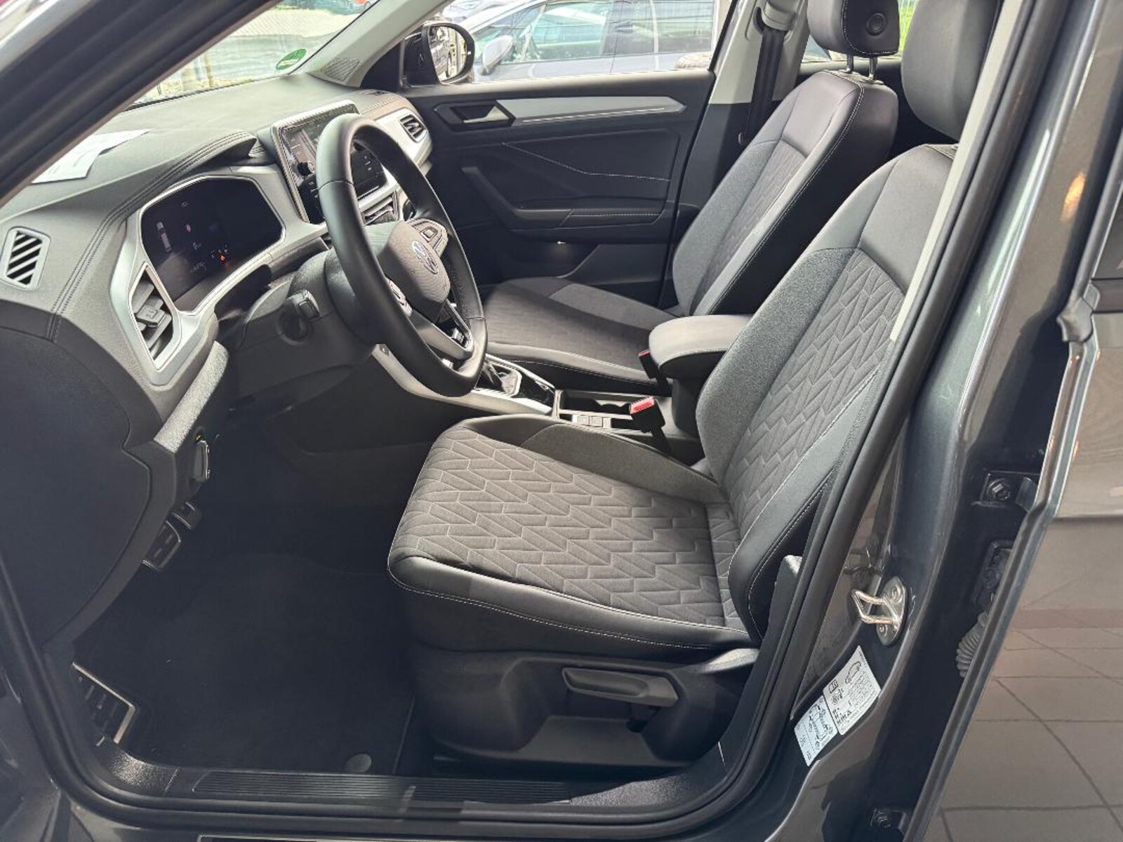 Volkswagen T-Roc – Bild 8