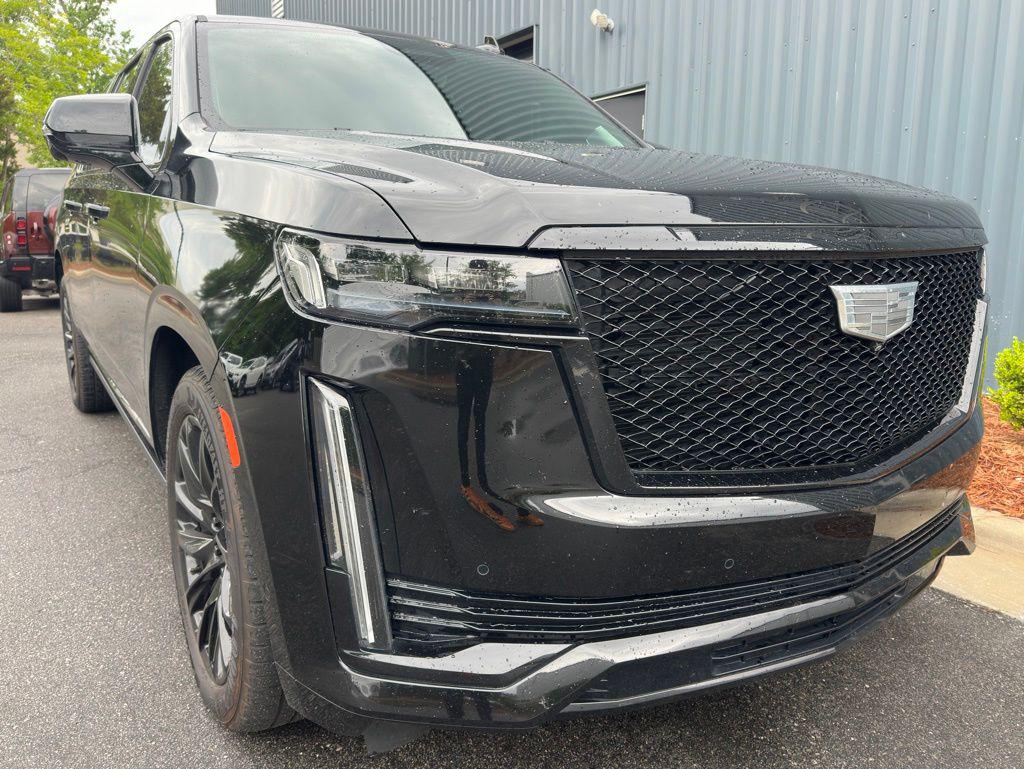 2023 Cadillac Escalade ESV 4WD Sport Platinum's photo