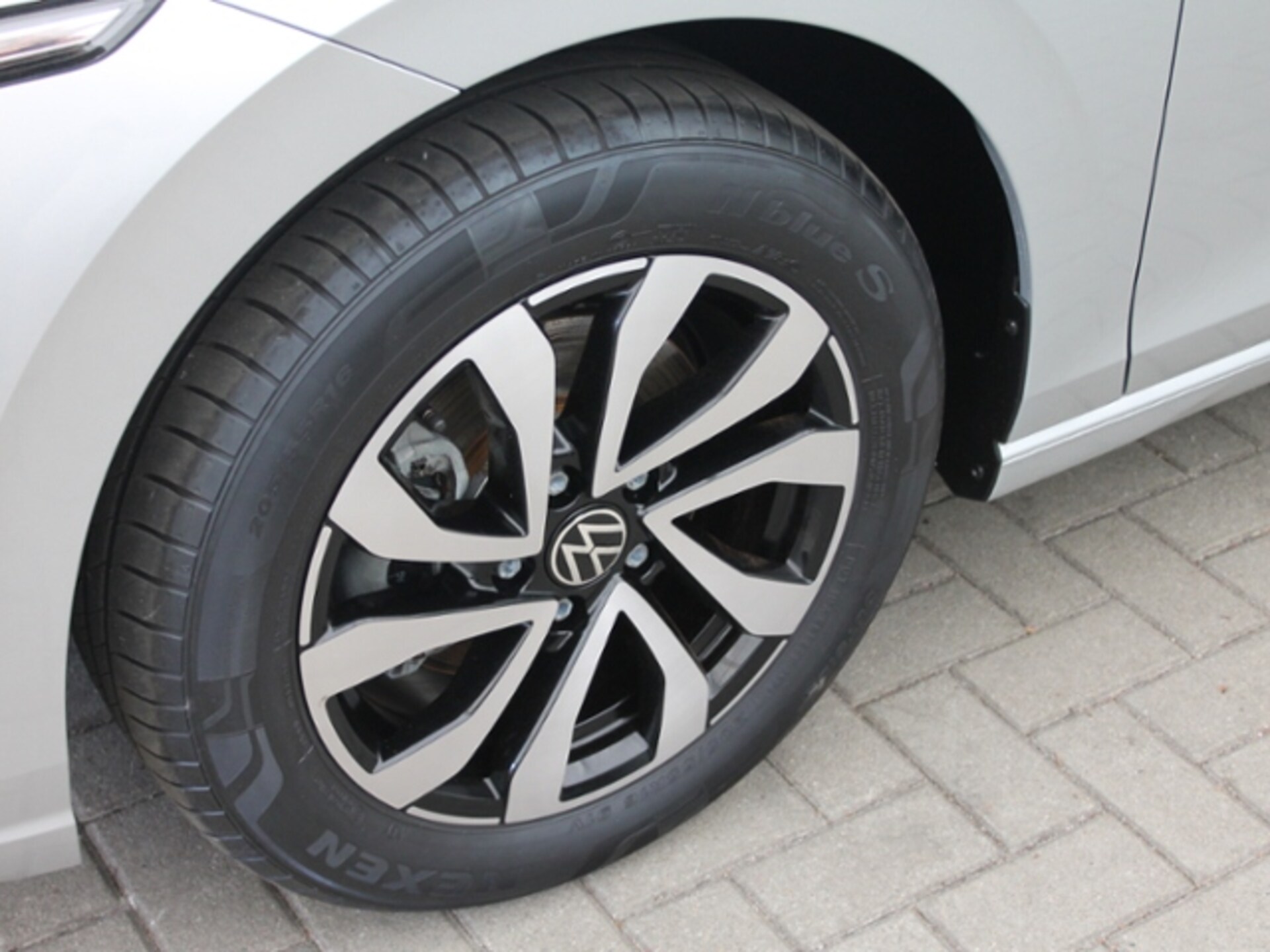 Volkswagen Golf Active