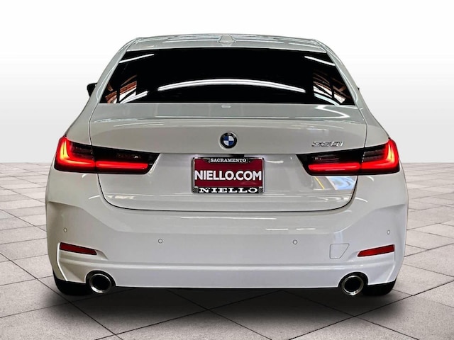 2025 BMW 330i