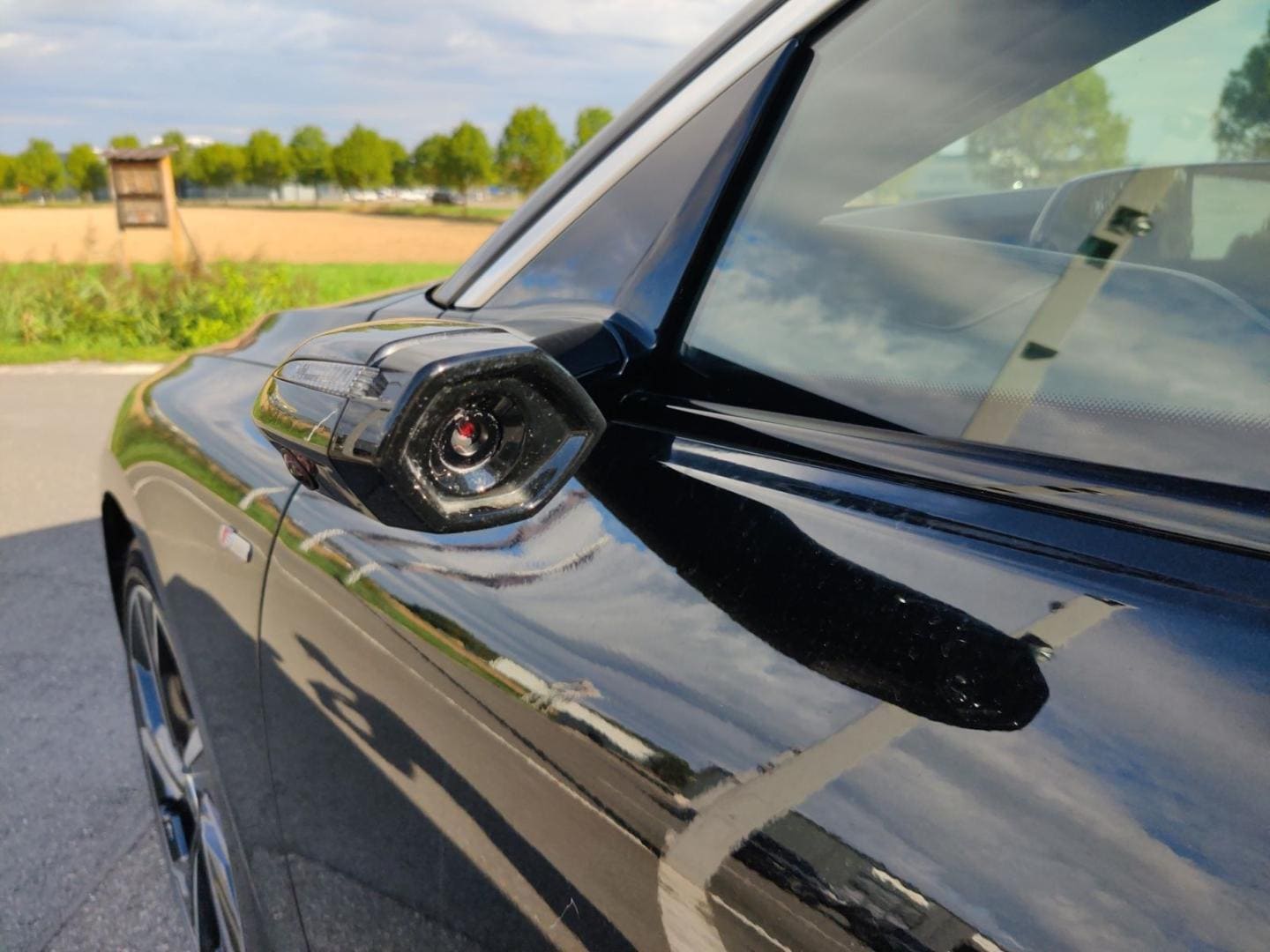 Bild über Audi A6 Avant e-tron e-tron quattro - für weitere Informationen kontaktieren Sie den Audi Partner
