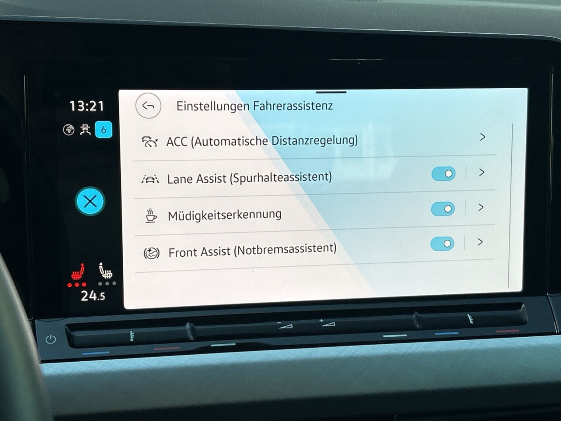 Volkswagen Golf Variant Life