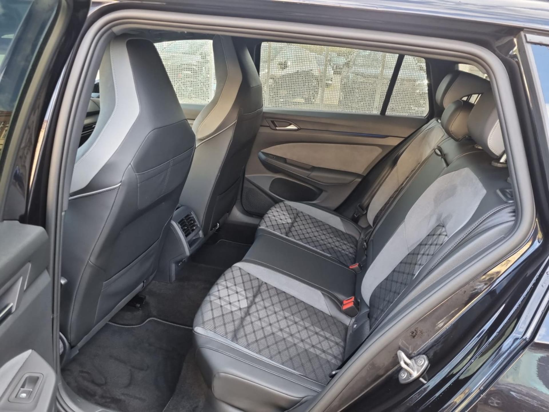 Volkswagen Golf Variant R-Line