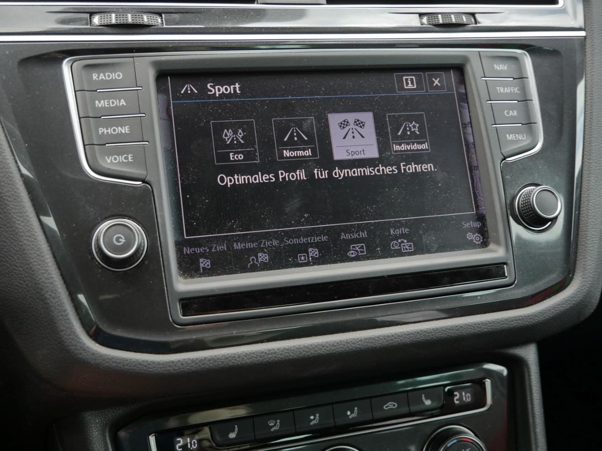 Volkswagen Tiguan SOUND