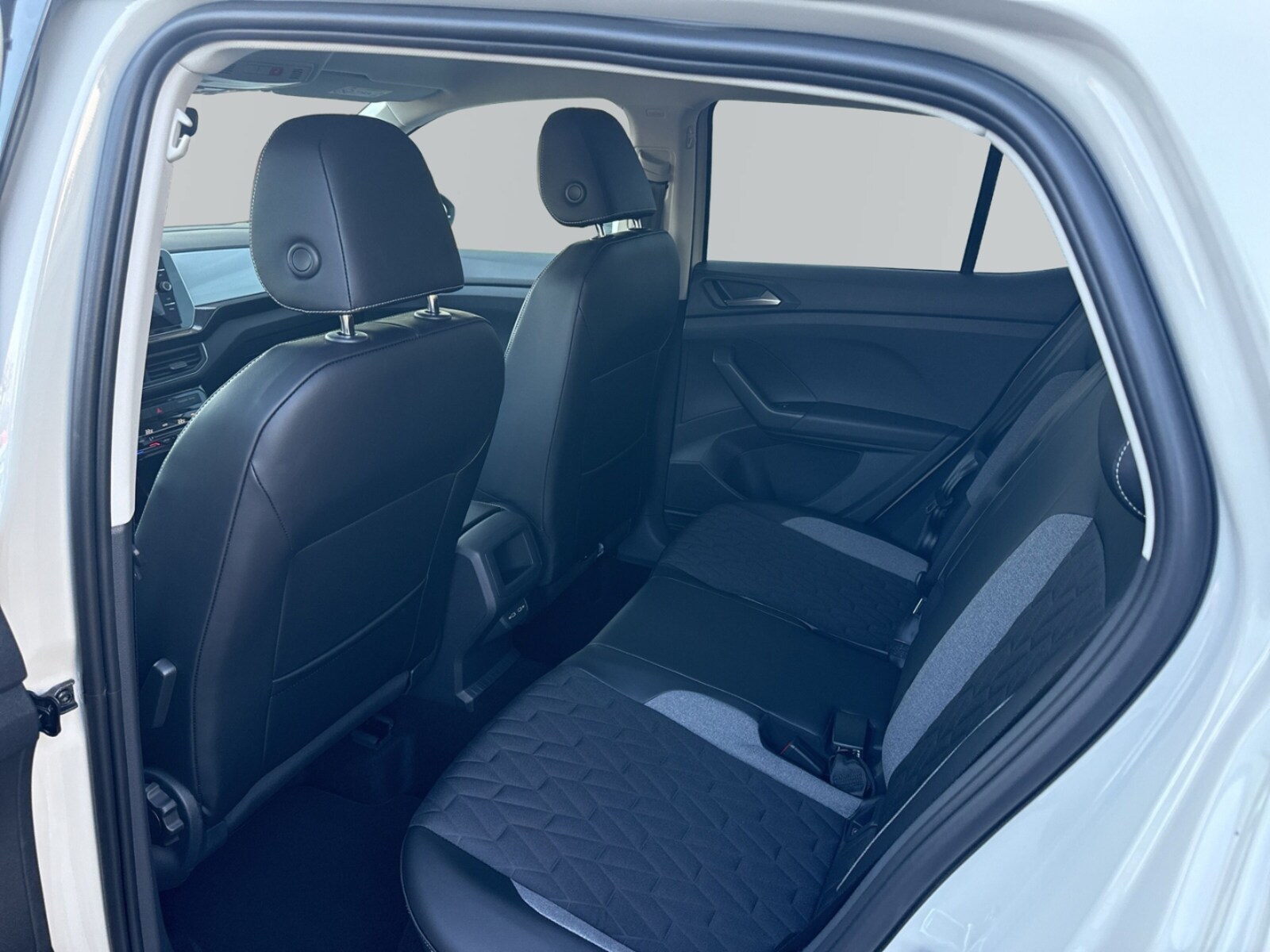 Volkswagen T-Cross – Bild 9