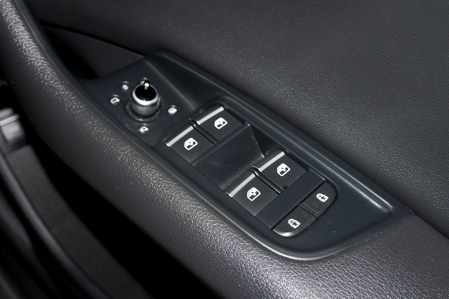 Image about Audi Q7 45 TDI quattro tiptronic