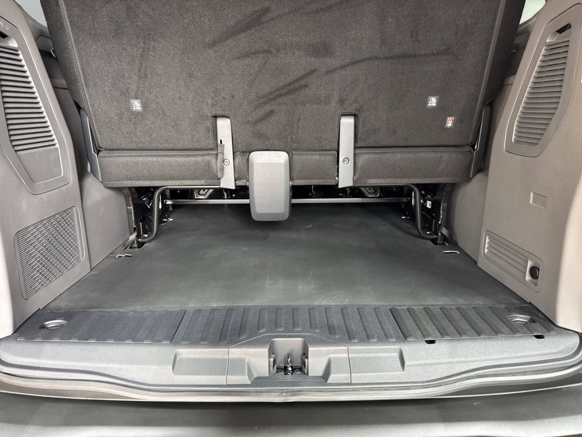 Volkswagen Caravelle Basis-Modell