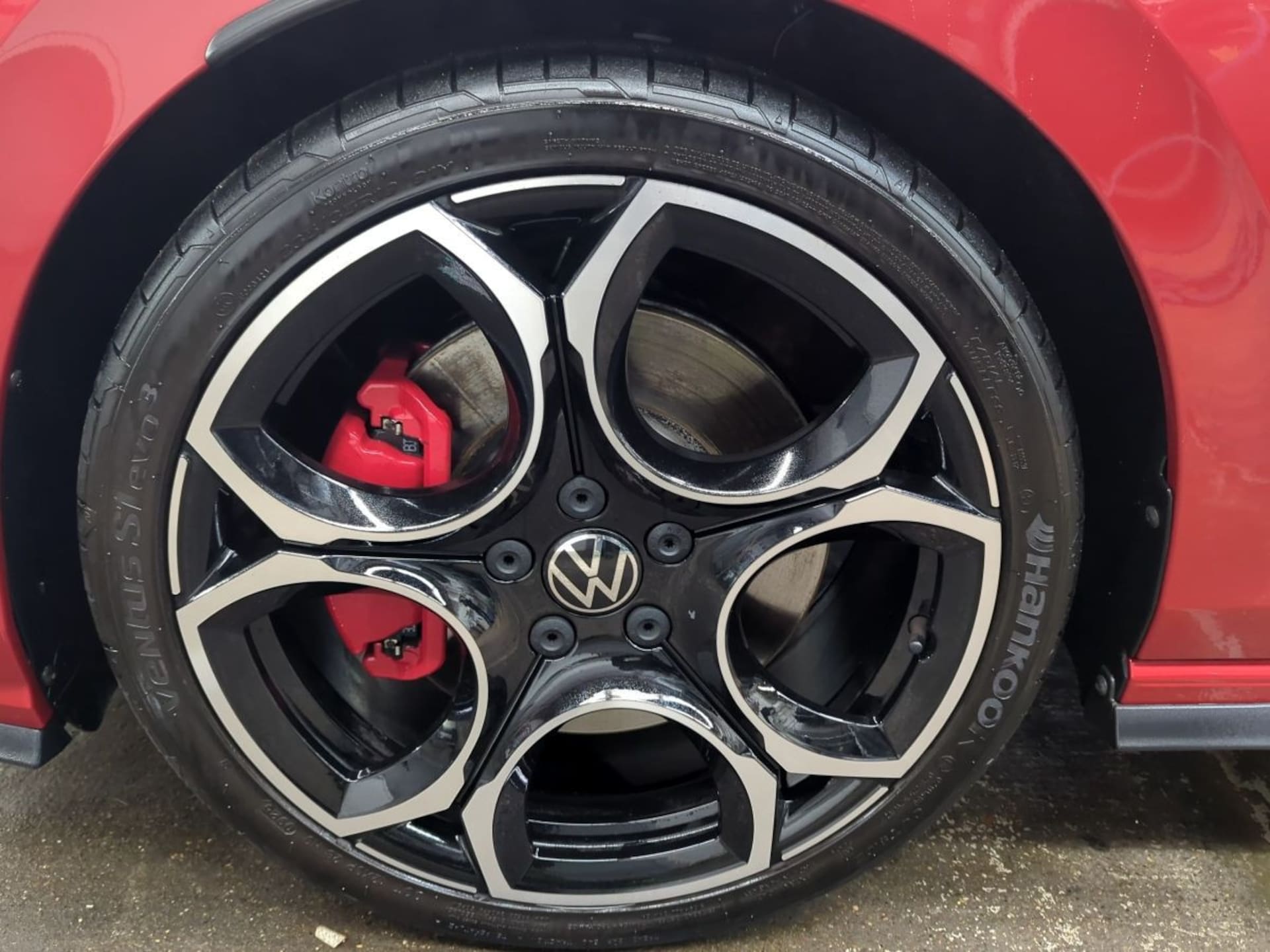 Volkswagen Golf GTI